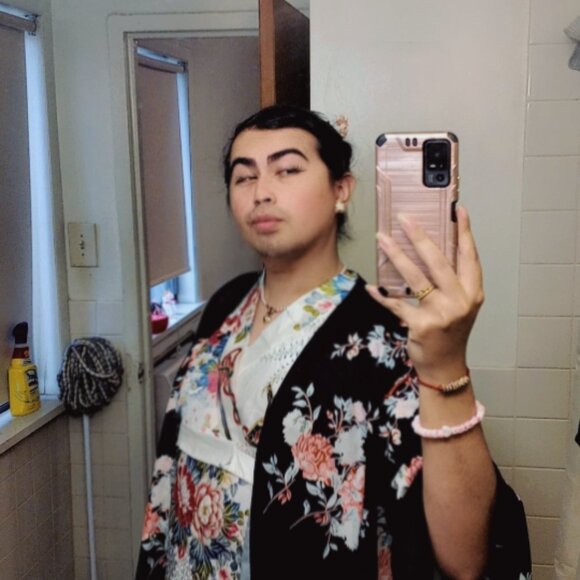 Meet your Posher, Minami - Picture 2 of 16